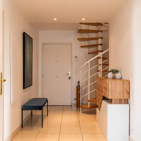 Apartment Rare! 120m Rooftop 5-minute Walk To Downtown *