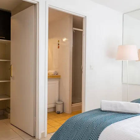 Rare! 120m Rooftop 5-minute Walk To Downtown Apartament *
