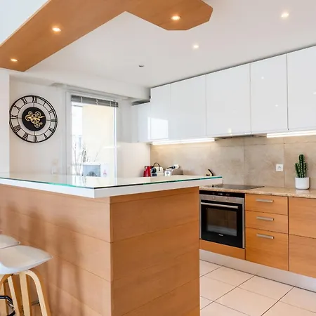 Rare! 120m Rooftop 5-minute Walk To Downtown 戛纳