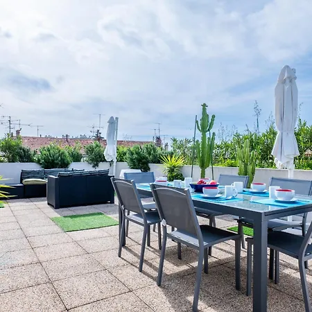 Apartment Rare! 120m Rooftop 5-minute Walk To Downtown